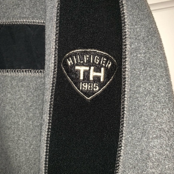 EUC Tommy Hilfiger 1/4 Zip Fleece Pullover Size L. - Picture 5 of 7